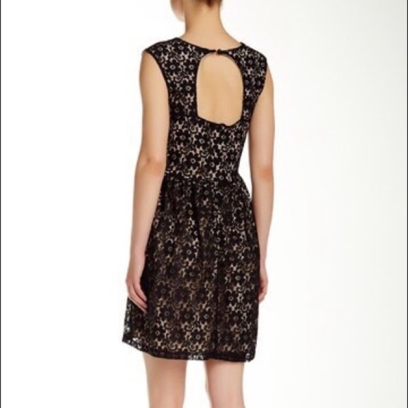 Velvet torch dress - Picture 3 of 6